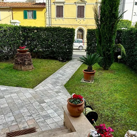 Il Villino Di Monic Centro Nyaraló *